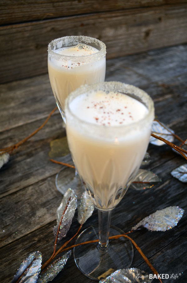 Amaretto Creme Brulee Fizz