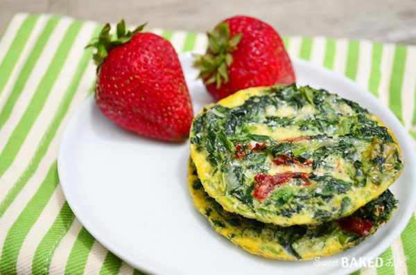 Skinny Spinach Frittatas @sweetbakedlife