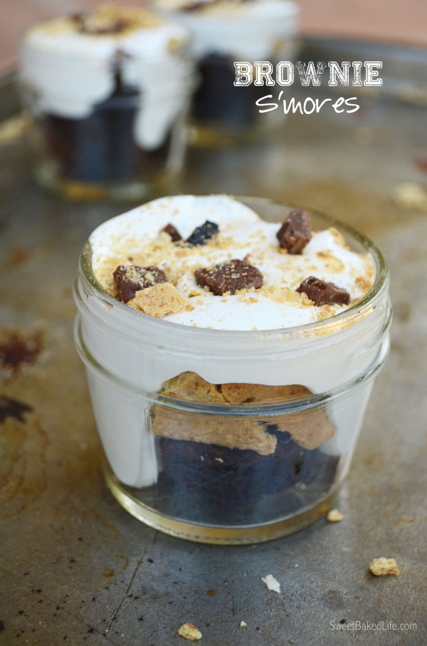 Brownie S'mores | These single serving s'mores are great to make for an end of summer treat | Sweet Baked Life