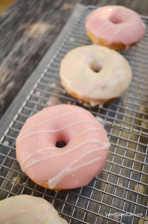 Pretty and delicious Baked Doughnuts | Sweet Baked Life