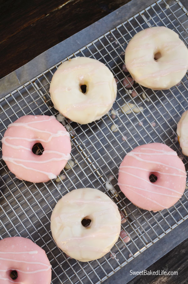 Pretty and delicious Baked Doughnuts | Sweet Baked Life