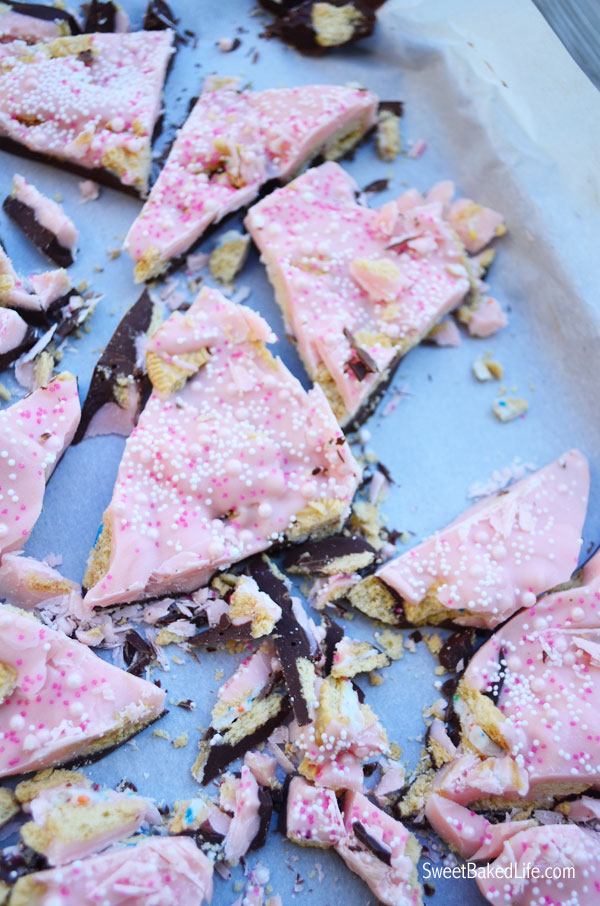 Birthday Cake Bark - a combination of dark and white chocolate along with Golden Oreo Birthday Cake Cookies | Sweet Baked Life