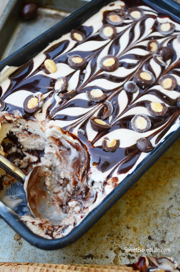 Heavenly no-churn Chocolate Malt Ice Cream with chocolate swirls and chocolate covered almonds | Sweet Baked Life