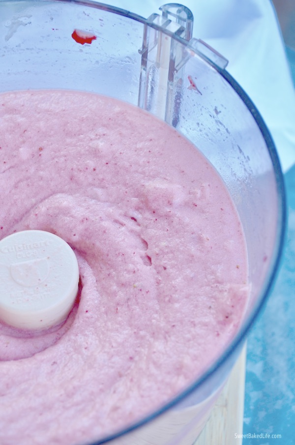 Dairy Free, 2 Ingredient Banana Strawberry Ice Cream | #sweetbakedlife