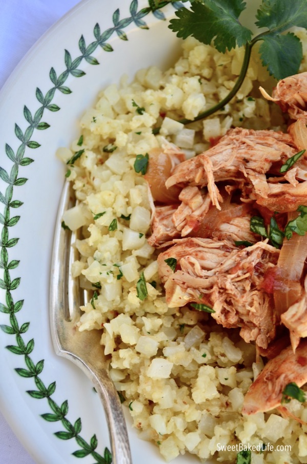 Whole30: Slow Cooker Mexican Chicken and Lime Cauliflower Rice @sweetbakedlife.com