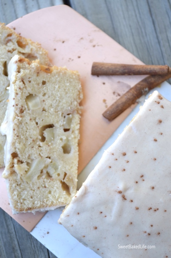 Apple Cinnamon Loaf Cake @sweetbakedlife.com