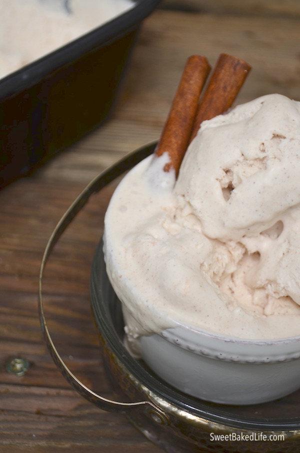 No churn Cinnamon Ice Cream @sweetbakedlife