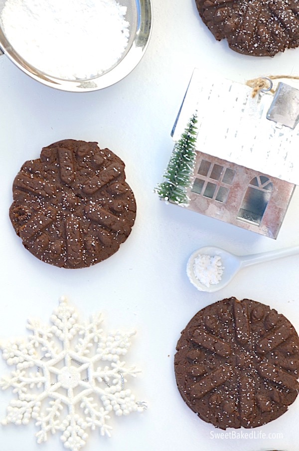 Chocolate Shortbread Snowflake Cookies – Sweet Baked Life